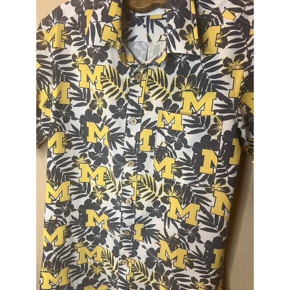 Men's Tellum and Chop White Michigan Wolverines Floral Button-Up Shirt Size XS - Picture 8 of 13